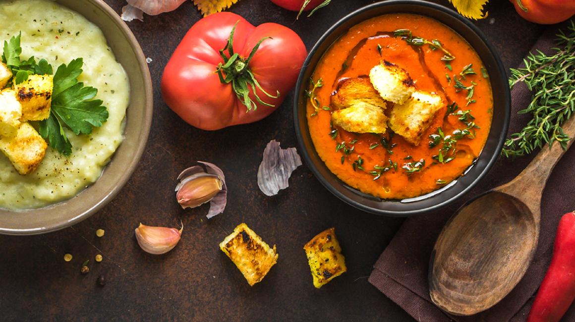 Zimowy stół z zupami