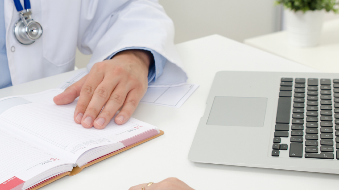 Lekarz ze stetoskopem