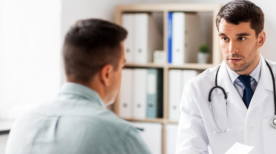 mężczyzna u lekarza
