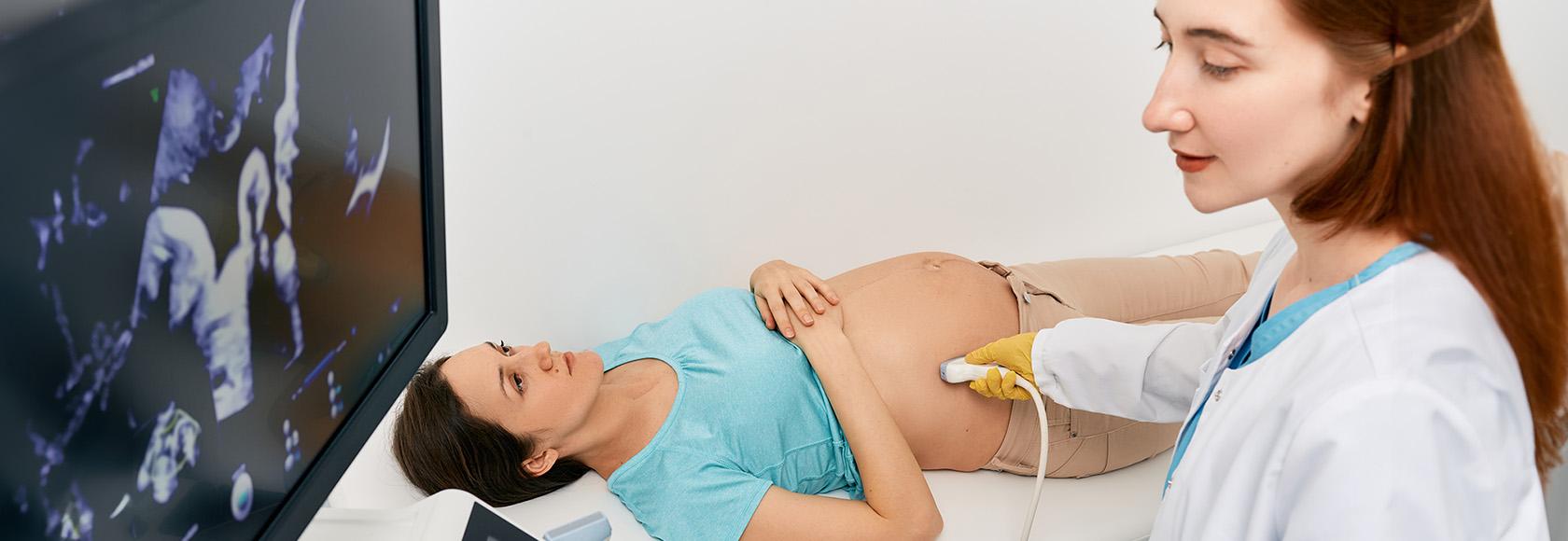 Badanie USG ciężarnej kobiety