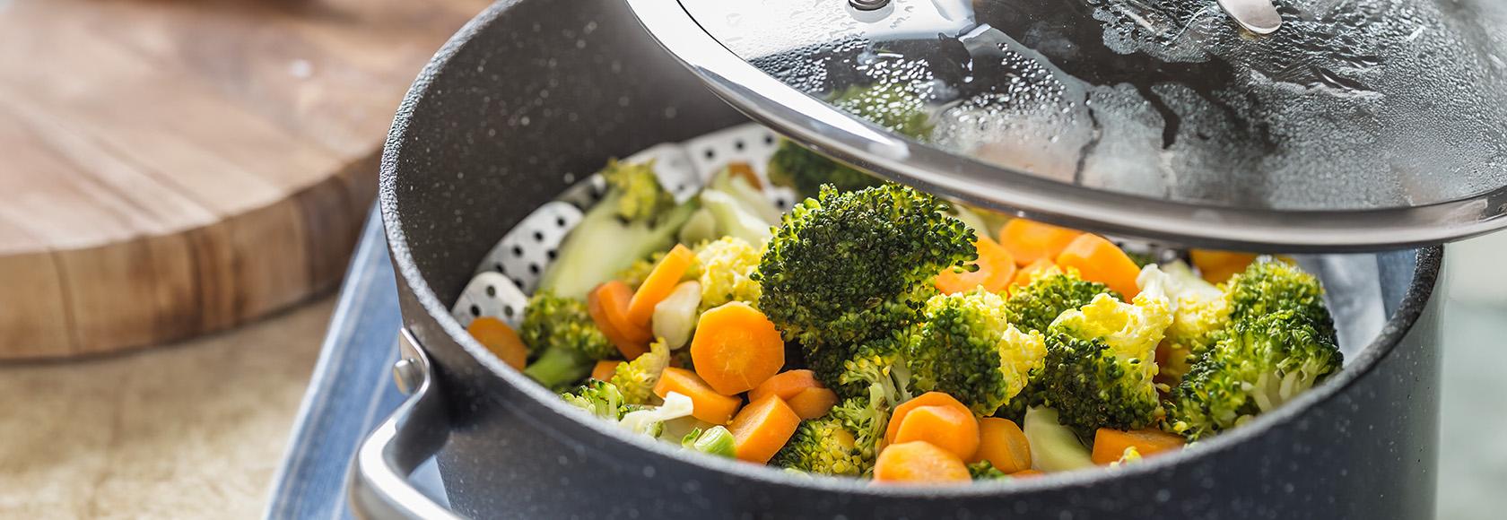 gotowane warzywa na patelni