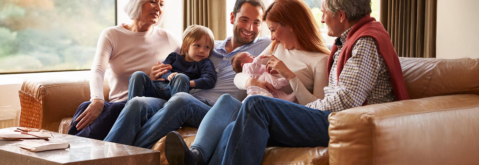 Rodzina z noworodkiem