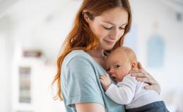 Mama z niemowlęciem