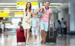 Rodzina na lotnisku