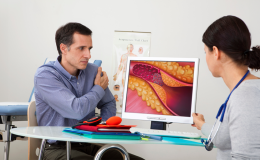 Mężczyzna u lekarki